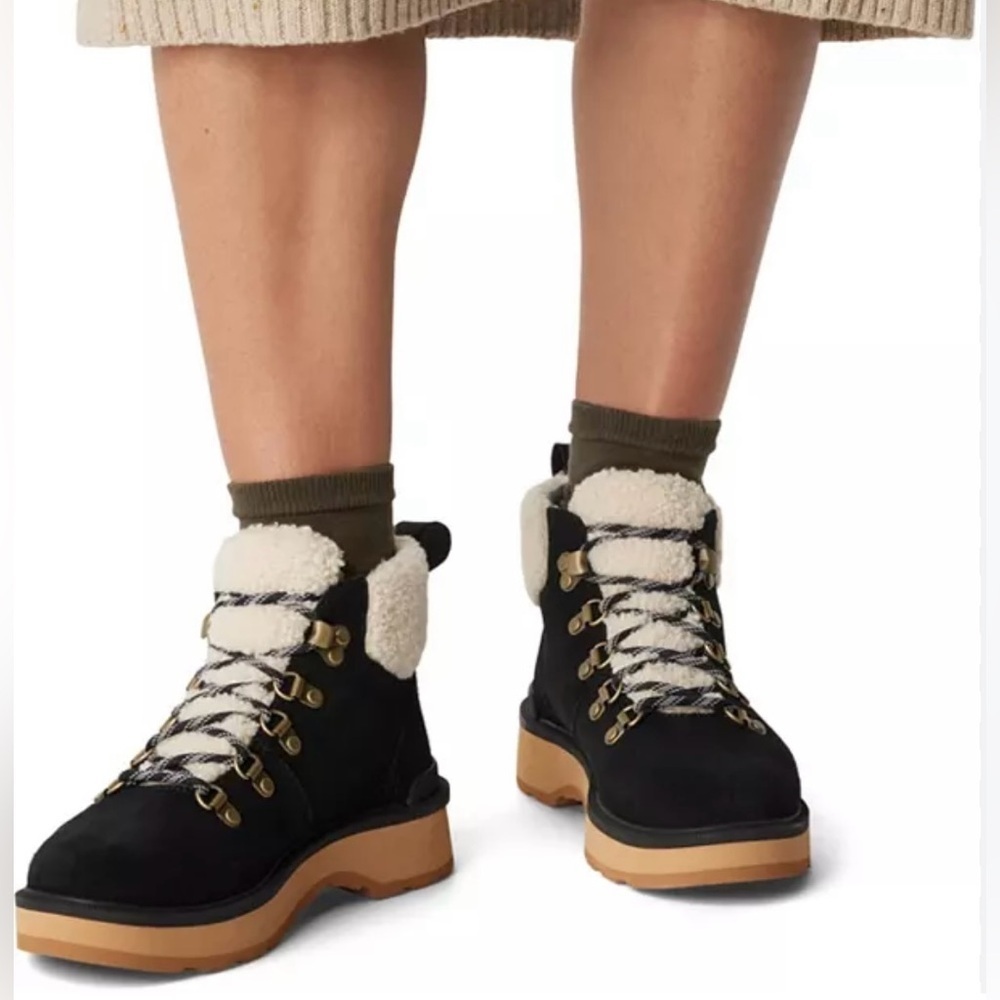 SOREL
Women's Hi-Line Lace-Up Cozy Hiker Booties Black Sz 11